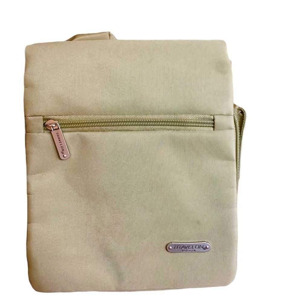 Travelon Anti-Theft Classic Messenger Bag